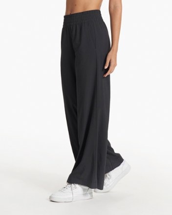 Vuori Villa Wideleg Pants - Women's 3