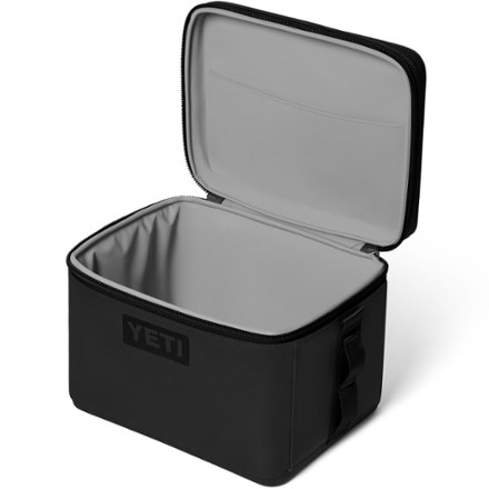 YETI Daytrip 9 L Insulated Box 5