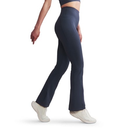 RHONE Revive Flare Leggings - Women's 3