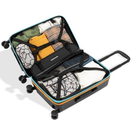 Sherpani Meridian 22" Carry-On Hardside Wheeled Luggage 4