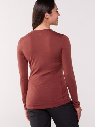 Icebreaker Merino 200 Oasis Long-Sleeve Crewe Thermal Top - Women's 2