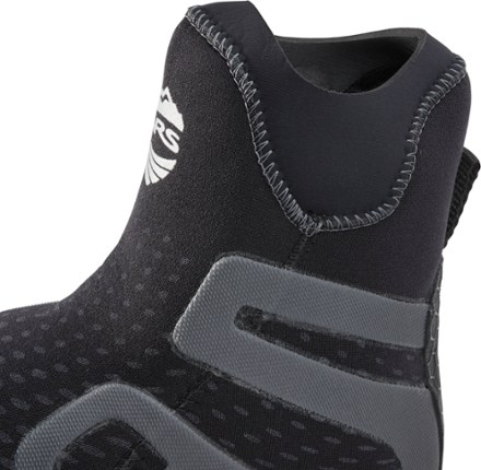 NRS Freestyle Wetshoes - Men's 7