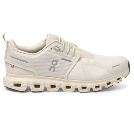 On Cloud 6 Waterproof Shoes - Women's 1