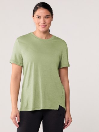 Icebreaker Merino 150 Tech Lite III Relaxed T-Shirt - Women's 1