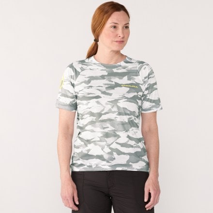 Endura Mountain Camo LTD Printed Bike T-Shirt - Women's 1