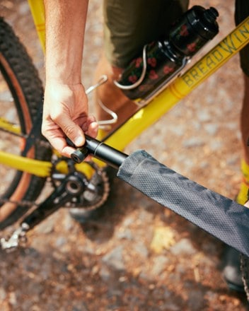 Portland Design Works Timber to Town: Cloud Cap Gravel Pump + CO2 Inflator 7