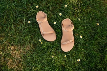 Teva Original Universal Slim Sandals - Women's 6