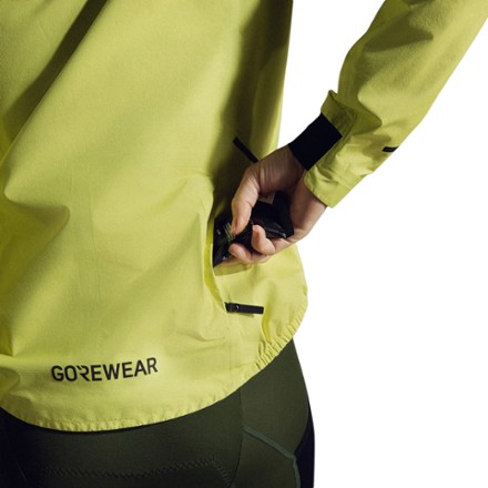 GOREWEAR Spinshift GORE-TEX Cycling Jacket - Women's 6