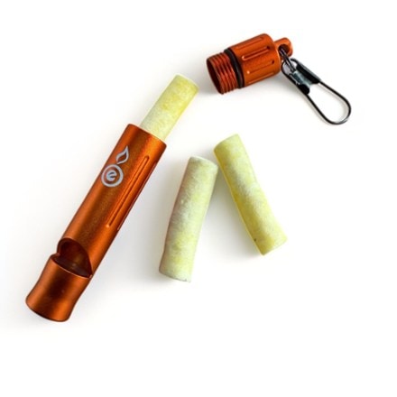 outdoor element Wombat Whistle/Fire Tinder Vial Kit 1