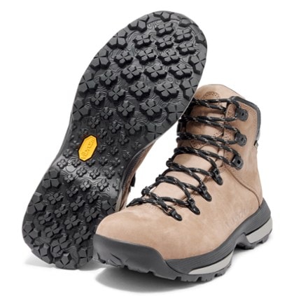 Vasque St. Elias Hiking Boots - Women's 6