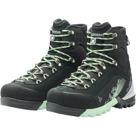 Lowa Cervino GTX Mid Mountaineering Boots - Women's 2