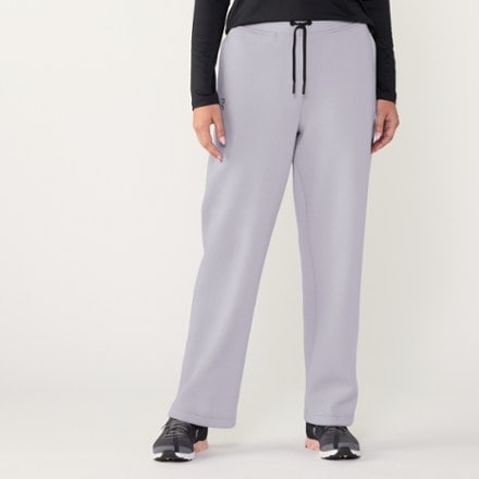 On Focus Tech Sweatpants - Women's 1