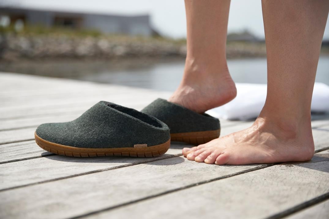Location Image for Model BR Slip-On Slippers - Men's