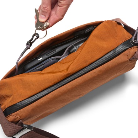 Bellroy Venture Sling 6 L 8
