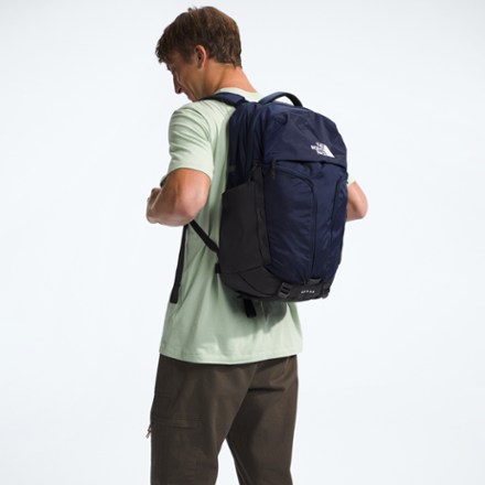 The North Face Surge Pack - Men's 1