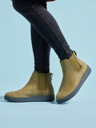 Bogs Kicker Leather Chelsea Boots - Women's 8