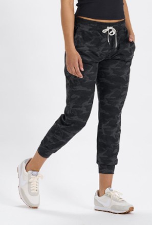 vuori performance jogger pants women's