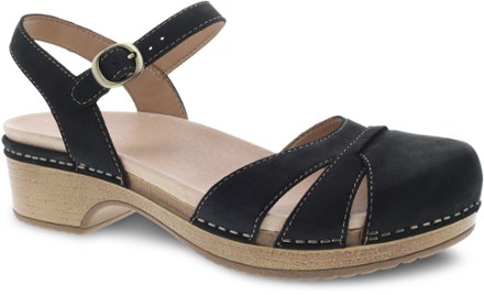 dansko sandals near me