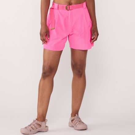SENIQ Trailmix Cargo Shorts - Women's 1