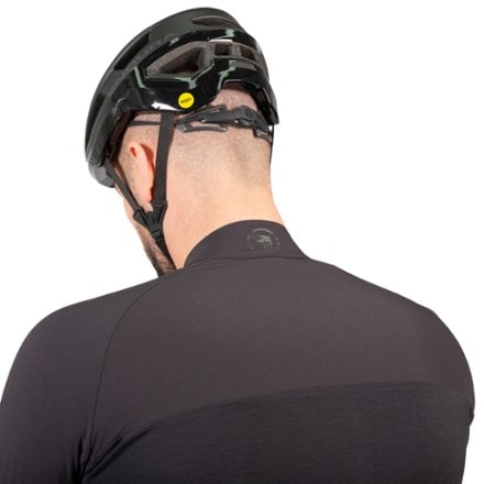Endura GV500 Merino-Blend Long-Sleeve Bike Jersey - Men's 8