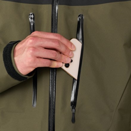 Arc'teryx Alpha SV Jacket - Men's 7