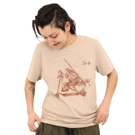 Slow Loris Fly Frog T-Shirt 1