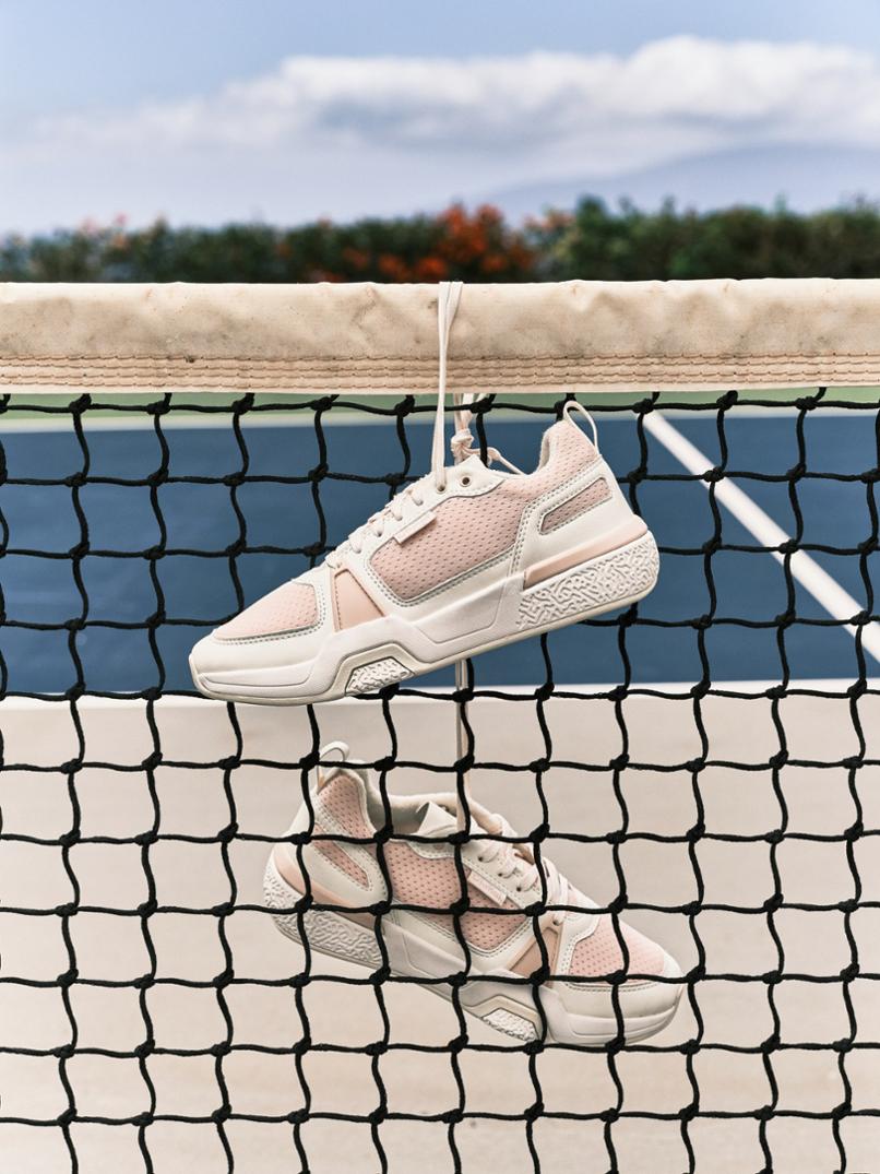 Location Image for 'Anau Shoes - Women's
