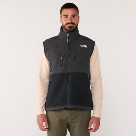 The North Face Retro Denali Vest - Men's 1