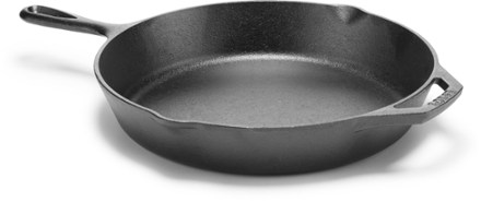 cast iron frying pan