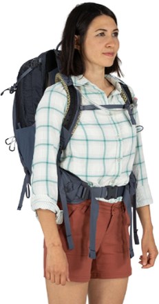 Osprey Mira 32 Hydration Pack - Women's 8