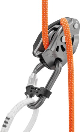 Petzl Attache Bar Carabiner 4