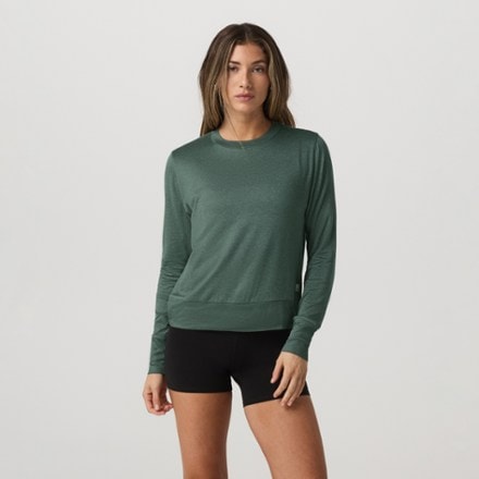 Vuori Daydream Crew Top - Women's 7