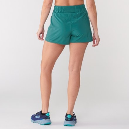 KUHL Vantage Trainer Shorts - Women's 2