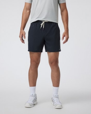 Vuori Trail Shorts 2.0 - Men's 1