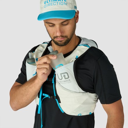 Ultimate Direction Ultra Hydration Vest 12 L 7