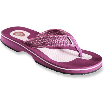 rafters women's tsunami flip flop