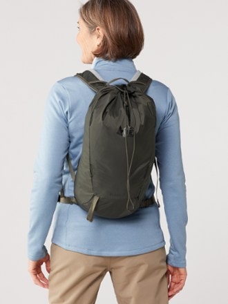 REI Co-op Flash 18 Pack 1