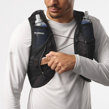 Salomon Active Skin 12 Hydration Vest 8