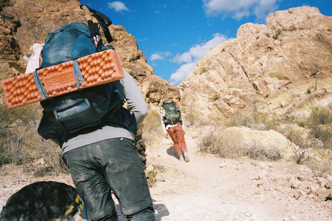 Location Image for Traverse 60 Pack - Men's