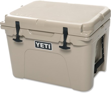 52 quart yeti cooler