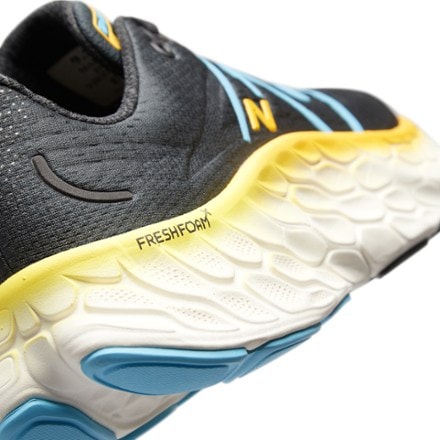 New Balance Fresh Foam X More v4 Road-Running Shoes - Men's 6