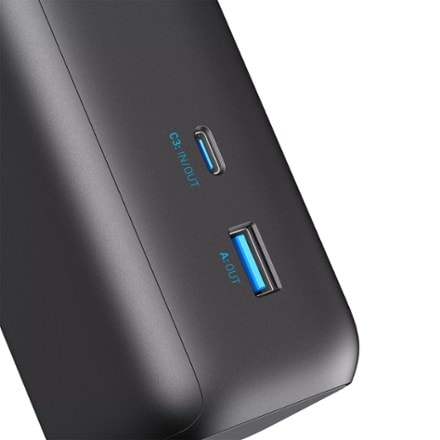 Anker Laptop Power Bank (25,000 mAh, 165W, Built-In and Retractable Cables) 2