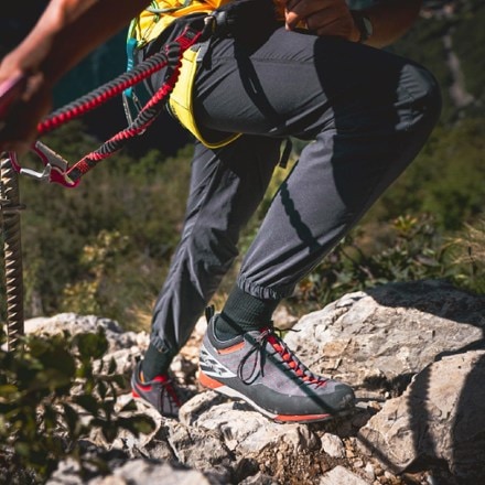 Zamberlan El Cap RR Approach Shoes - Men's 9