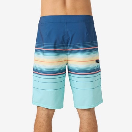 O'Neill Hyperfreak Heat Stripe 21" Board Shorts - Men's 2