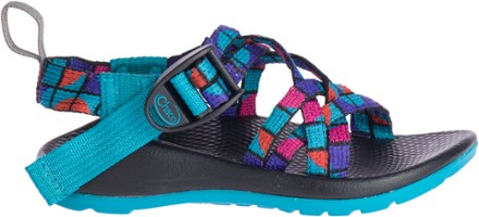 girls chacos size 2