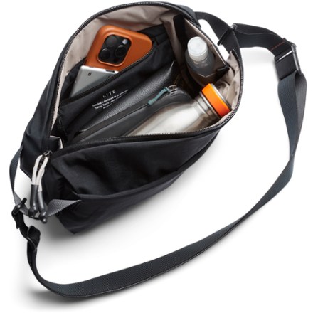 Bellroy Lite Sling 7 L 5
