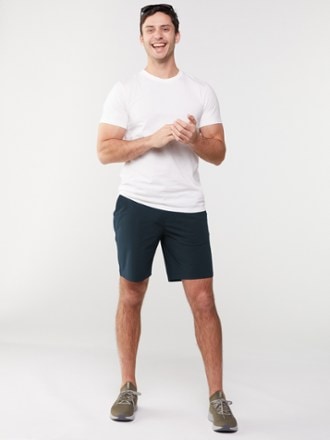 Vuori Meta Shorts - Men's 3