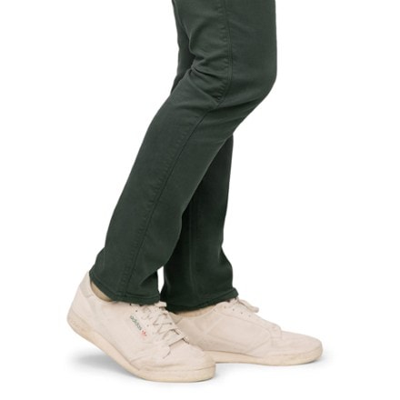 DUER No Sweat Relaxed Fit Tapered Pants - Men's 4