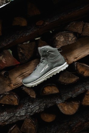 Altra Lone Peak 9 Waterproof Mid Hiking Boots - Men's 7