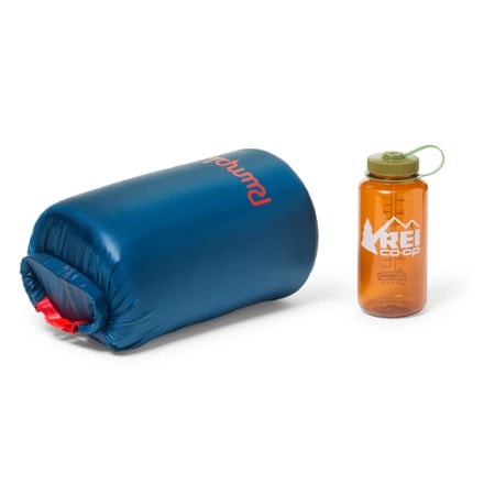 Rumpl The Fleece Puffy Blanket Stuff sack (32 fl oz. bottle not included)